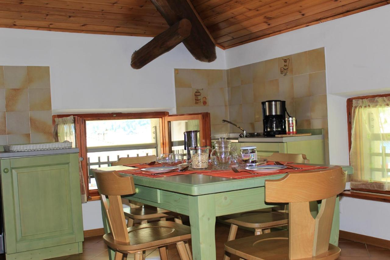 Tiarno di Sotto Residence Zecchini מראה חיצוני תמונה
